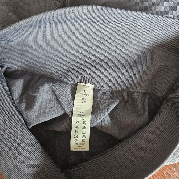 Halara Butt Lifting Leggings - Picture 3 of 5